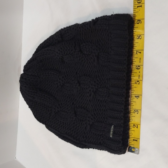 Burton Women's Black Cable Knit Beanie With Buttons Winter Ski - Picture 10 of 14